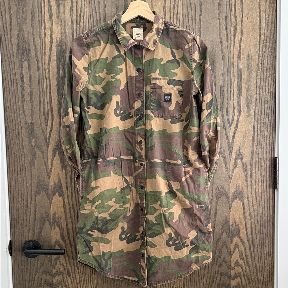 Vans • Shacket or Shirtdress